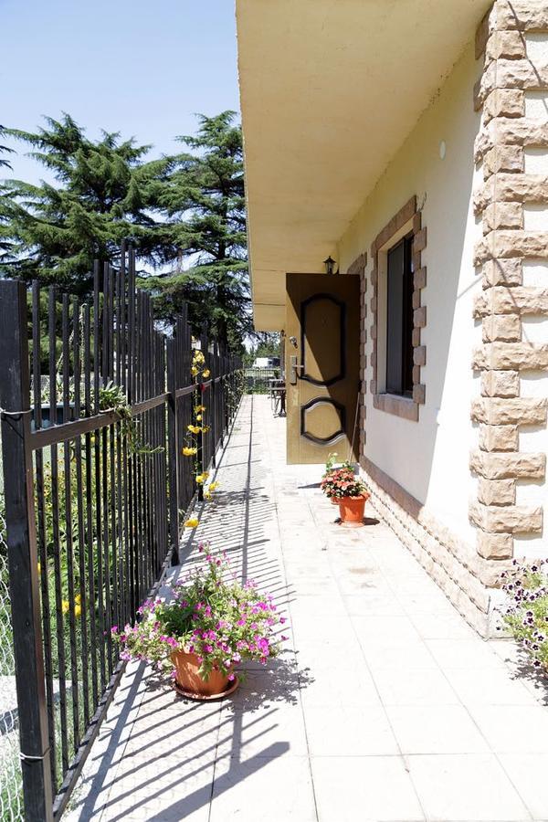 Hotel Emili Pitsunda Exterior foto